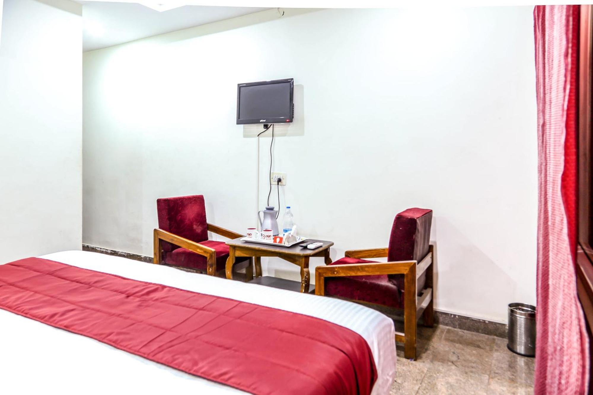 Collection O Poojith Residency Hotel Tirupati Eksteriør billede