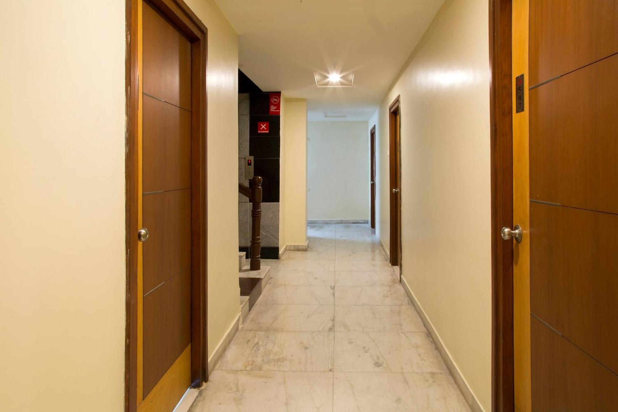 Collection O Poojith Residency Hotel Tirupati Eksteriør billede